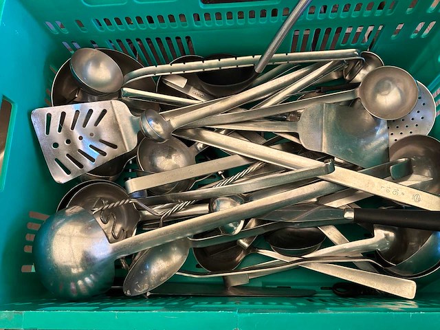 Partij keukengerei - afbeelding 2 van  3