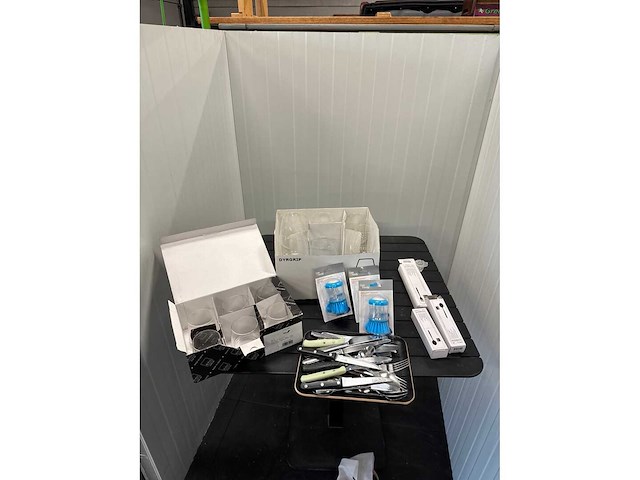 Partij keukengerief - afbeelding 1 van  4