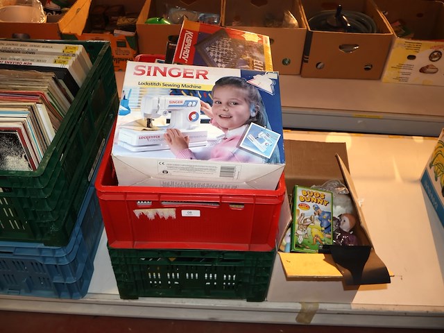 Partij kind - afbeelding 1 van  8