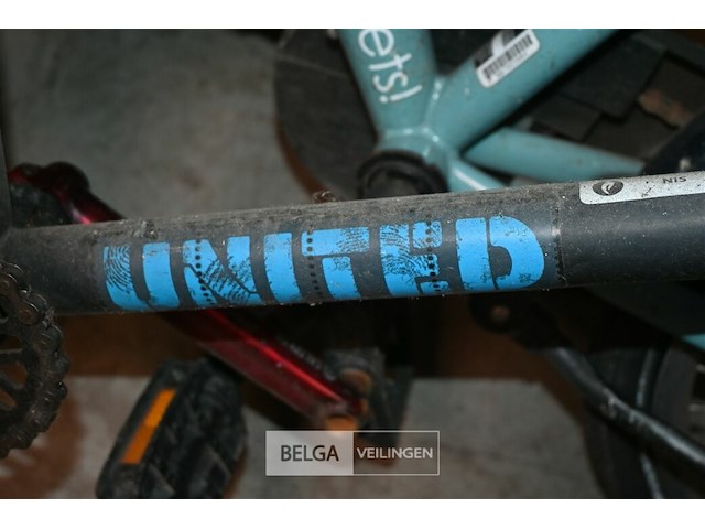 Partij kinderfietsen - afbeelding 3 van  5