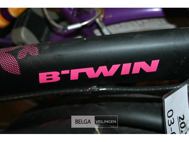 Partij kinderfietsen - afbeelding 4 van  5