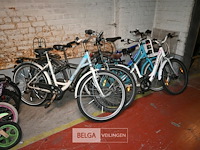 Partij kinderfietsen - afbeelding 1 van  5