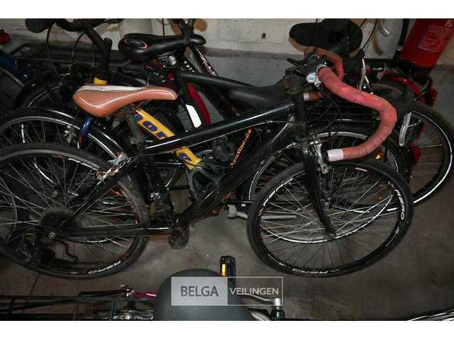 Partij kinderfietsen - afbeelding 4 van  6