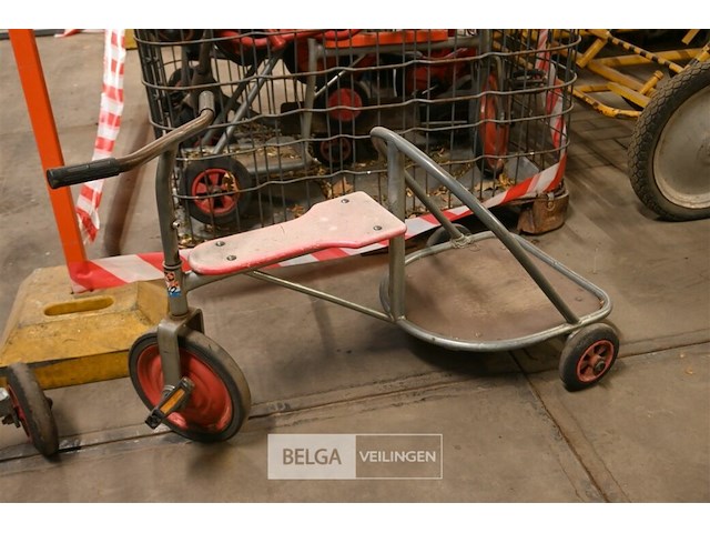 Partij kinderfietsen - afbeelding 2 van  7