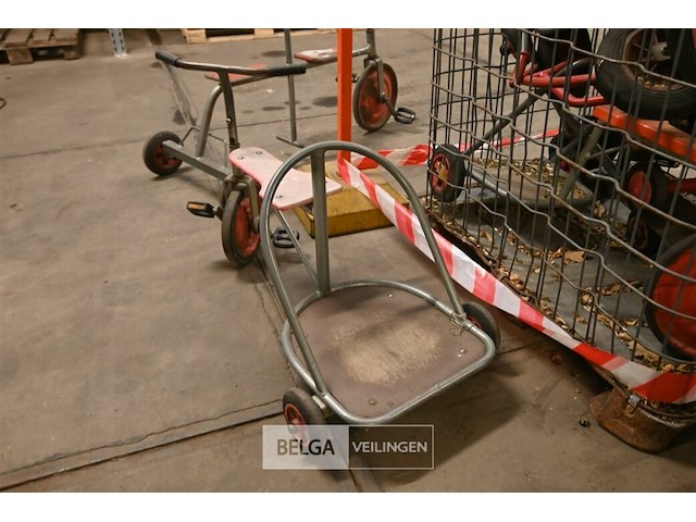 Partij kinderfietsen - afbeelding 3 van  7