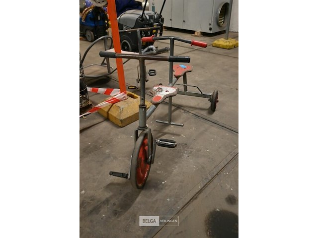 Partij kinderfietsen - afbeelding 5 van  7