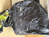 Partij kinderkledij - afbeelding 7 van  24