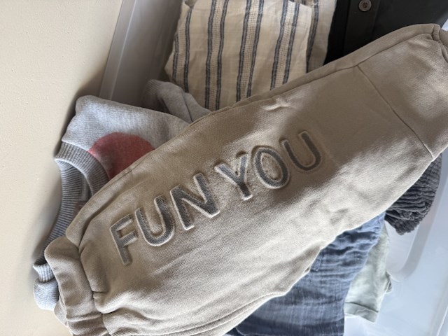 Partij kinderkledij - afbeelding 4 van  34