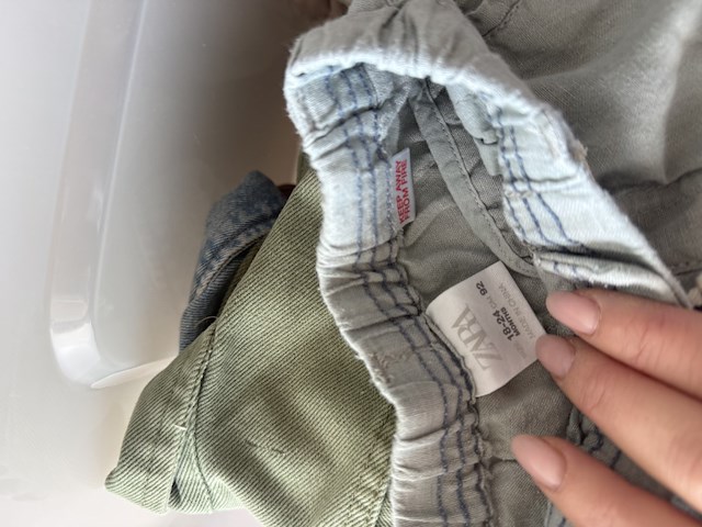 Partij kinderkledij - afbeelding 17 van  34