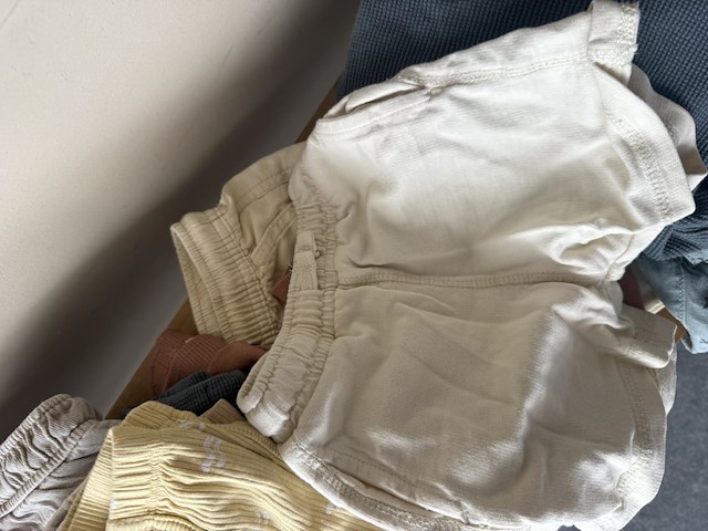 Partij kinderkledij - afbeelding 4 van  26