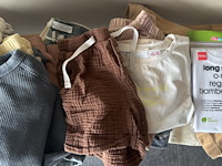 Partij kinderkledij - afbeelding 21 van  26