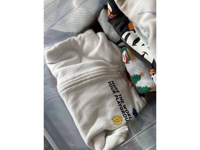 Partij kinderkledij - afbeelding 2 van  16