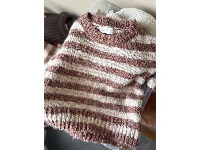 Partij kinderkledij - afbeelding 13 van  16