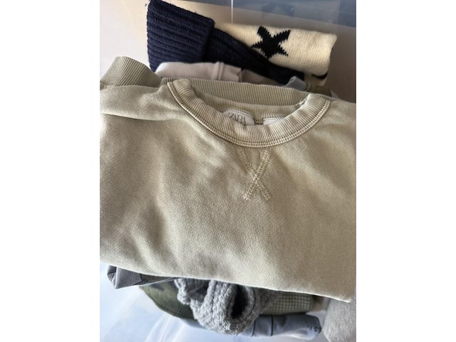 Partij kinderkledij - afbeelding 3 van  22