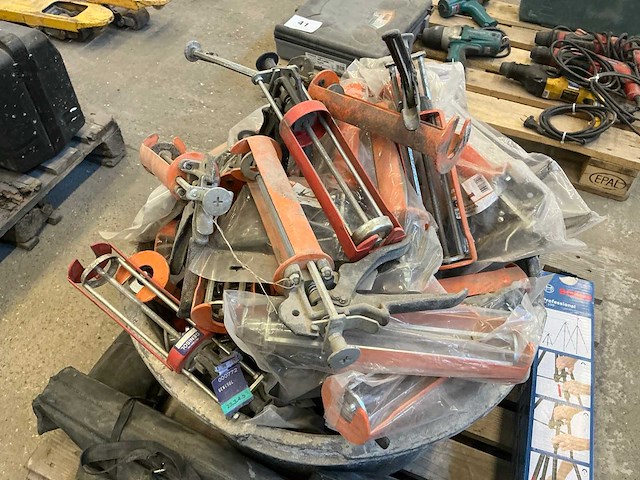 Partij kitspuiten - afbeelding 1 van  1