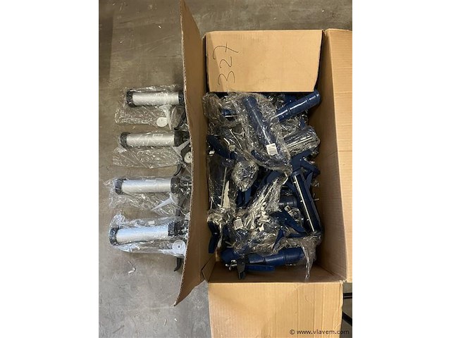 Partij kitspuiten - afbeelding 1 van  3