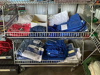 Partij kleding en accessoires - afbeelding 1 van  2