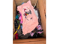 Partij kleding - afbeelding 4 van  23