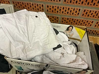 Partij kleding - afbeelding 5 van  5