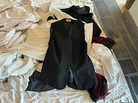 Partij kleding - afbeelding 3 van  5