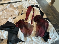 Partij kleding - afbeelding 5 van  5