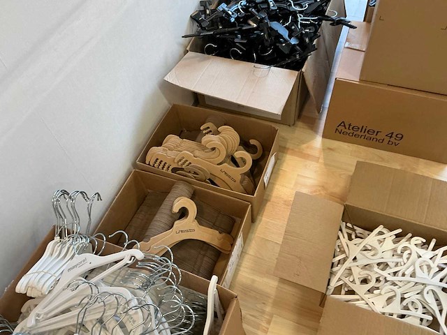 Partij kledinghangers - afbeelding 6 van  8