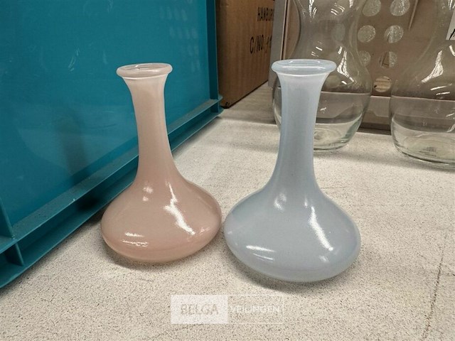 Partij kleine gekleurde glazen vaasjes - afbeelding 3 van  3