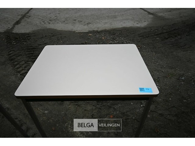 Partij kleine tafels - afbeelding 2 van  5