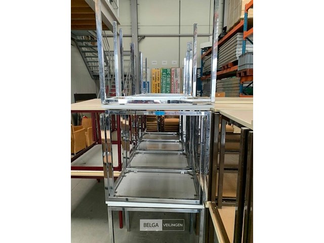 Partij kleine tafels - afbeelding 2 van  3