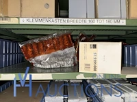 Partij klemmen- en aftakkasten - afbeelding 2 van  11