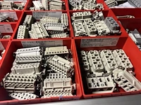 Partij klemmen en industriële connectoren - afbeelding 20 van  91