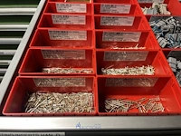 Partij klemmen en industriële connectoren - afbeelding 26 van  91