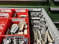 Partij klemmen en industriële connectoren - afbeelding 28 van  91