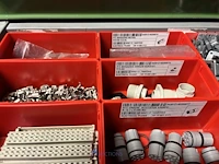 Partij klemmen en industriële connectoren - afbeelding 33 van  91