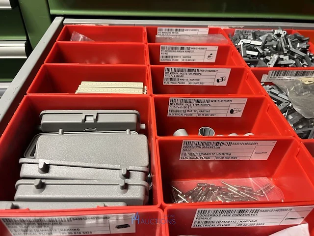 Partij klemmen en industriële connectoren - afbeelding 36 van  91