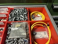 Partij klemmen en industriële connectoren - afbeelding 41 van  91