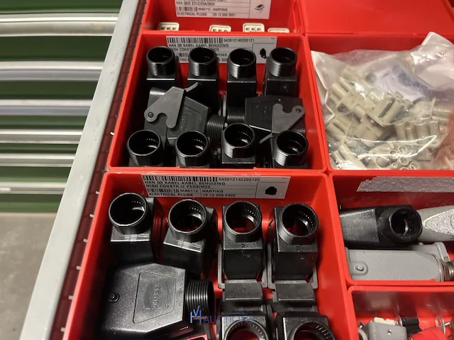Partij klemmen en industriële connectoren - afbeelding 52 van  91