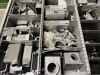 Partij klemmen en industriële connectoren - afbeelding 79 van  91