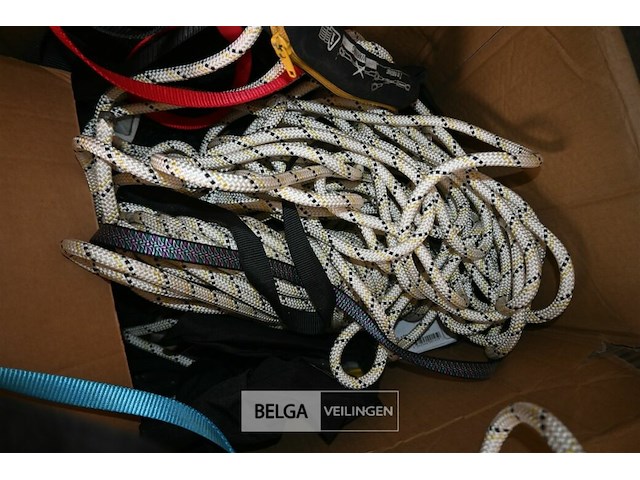 Partij klimgereedschap - afbeelding 6 van  6