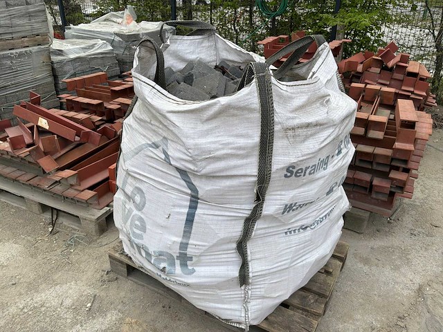 Partij klinkers - afbeelding 1 van  4