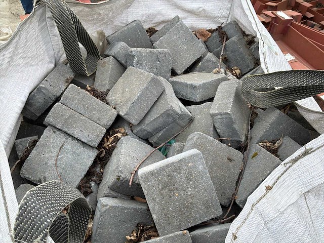 Partij klinkers - afbeelding 2 van  4