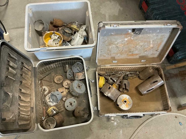 Partij klok- en kroonboren - afbeelding 1 van  4