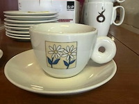 Partij koffie- en chocotassen - afbeelding 1 van  4