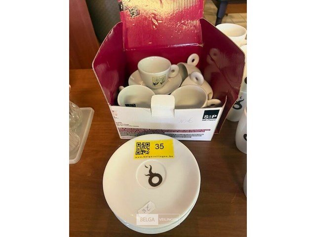 Partij koffie- en chocotassen - afbeelding 3 van  4