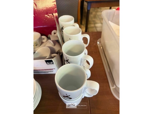 Partij koffie- en chocotassen - afbeelding 4 van  4