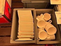 Partij koffietassen en onderzetters - afbeelding 3 van  7