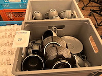 Partij koffietassen en onderzetters