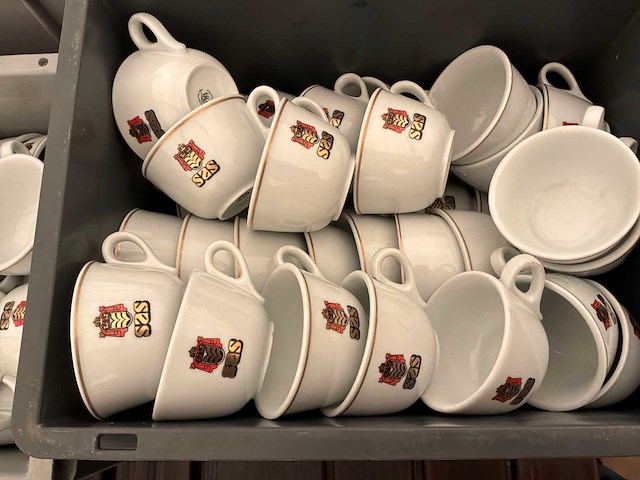 Partij koffietassen en onderzetters - afbeelding 2 van  5