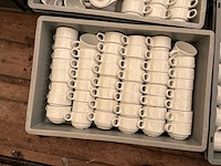 Partij koffietassen, ondertassen en kannetjes - afbeelding 3 van  6