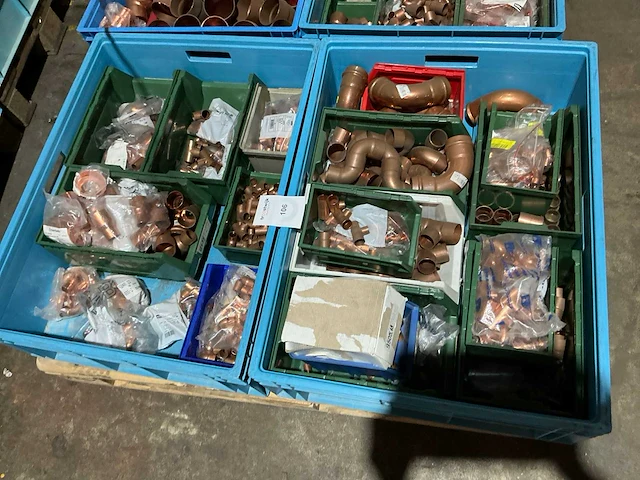 Partij koperen fitting materiaal - afbeelding 2 van  7